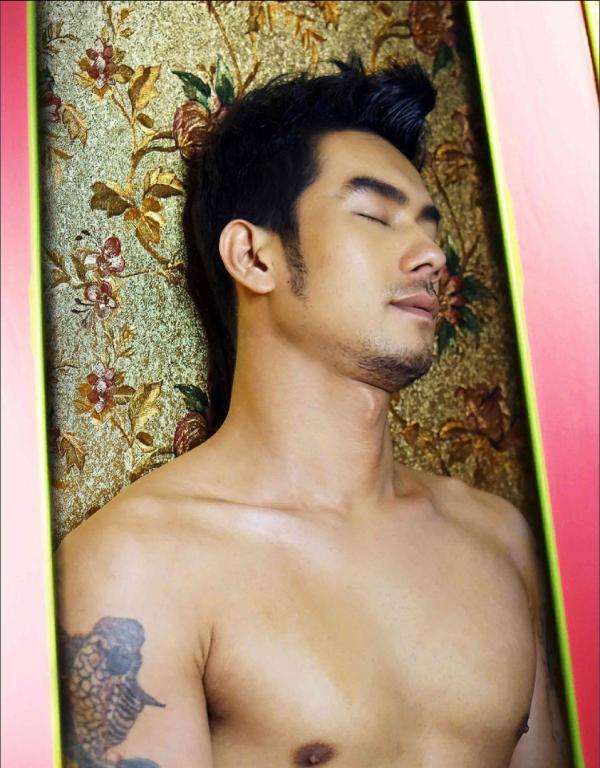 MAN-OMG-3---Guy-On-Hot-Street